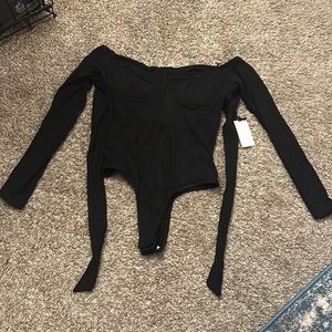 ASTR (black body suit) 🐈‍⬛